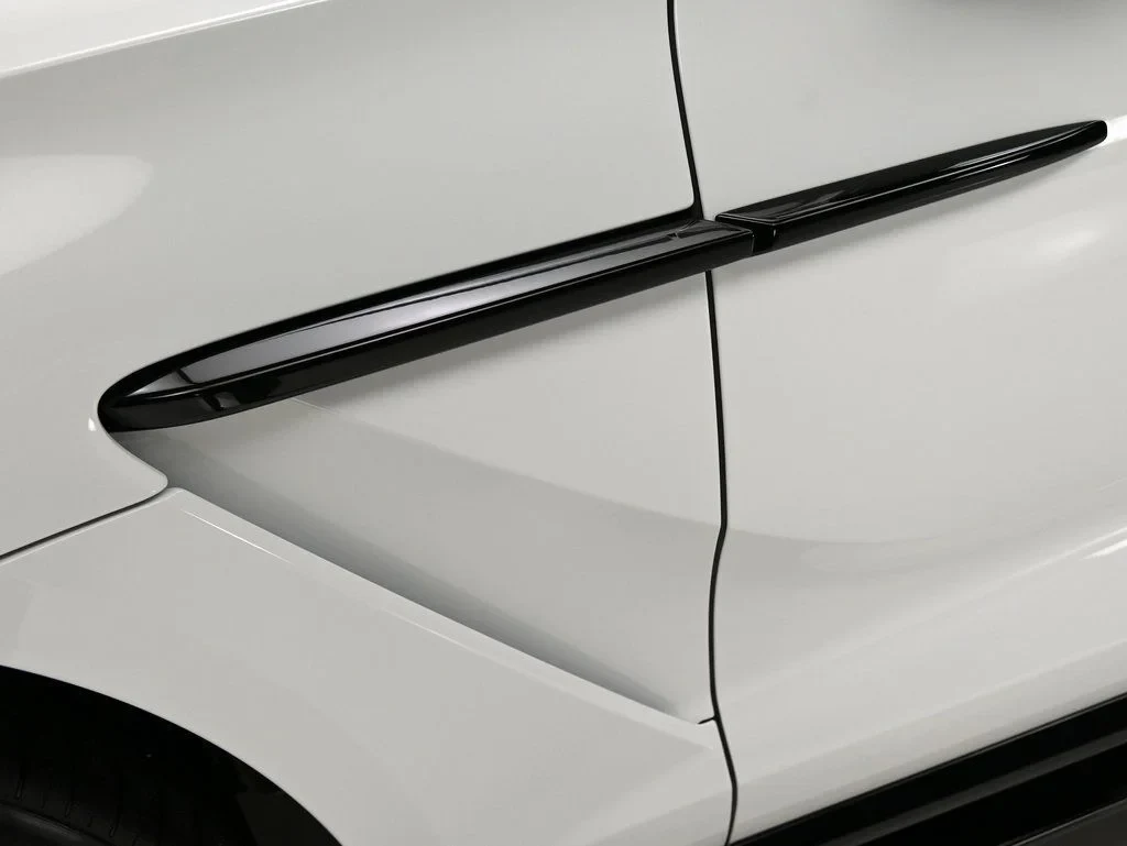 2026 Aston Martin DBX 707 for sale, exterior, Lunar White