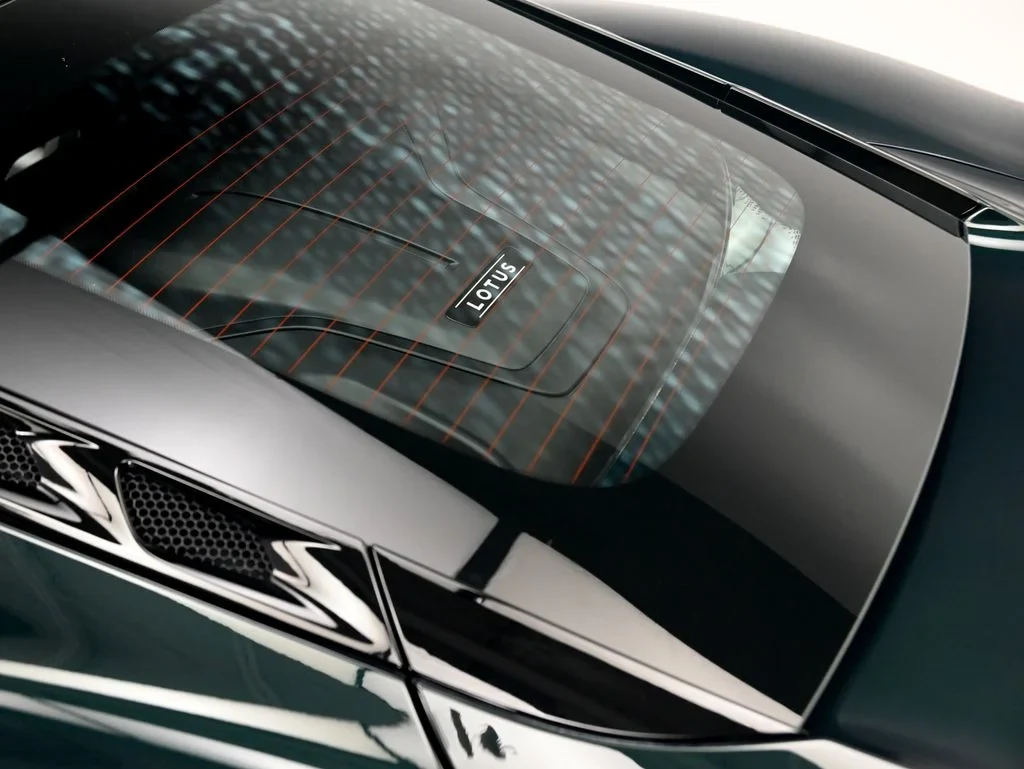 2026 Lotus Emira Turbo SE, detail