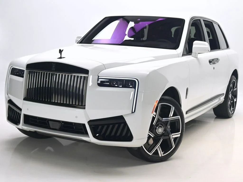 2027 Rolls-Royce Cullinan Black Badge, English White