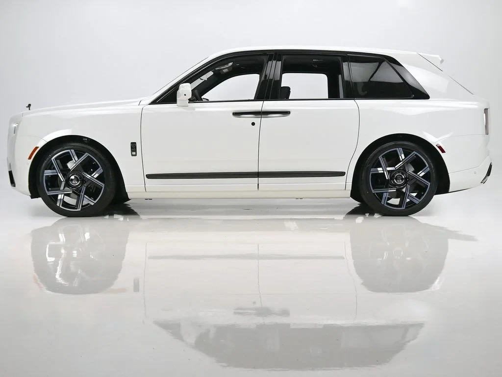 2027 Rolls-Royce Cullinan Black Badge for sale, exterior, English White