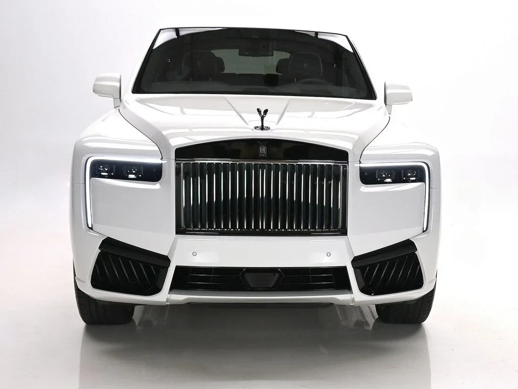 2027 Rolls-Royce Cullinan Black Badge for sale, exterior, English White