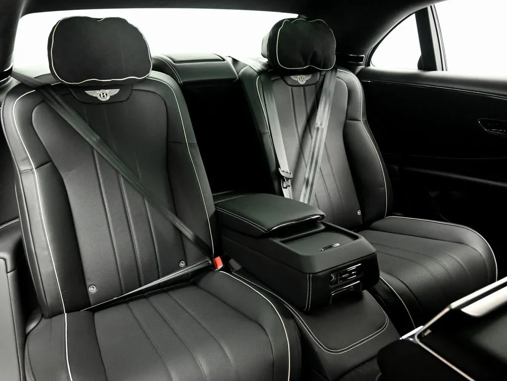 2026 Bentley Flying Spur V8 interior, seats, Beluga with Linen Accents