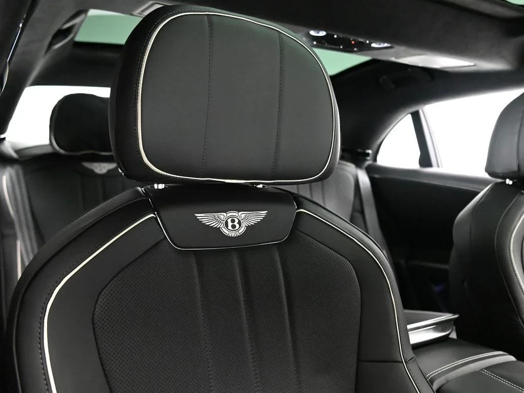 2026 Bentley Flying Spur V8 interior, seats, Beluga with Linen Accents