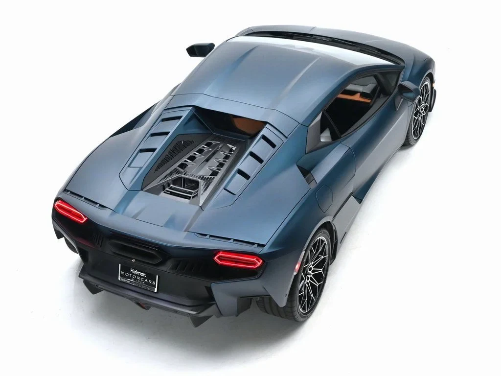 2026 Lamborghini Temerario, rear three-quarter view, Blu Marinus Matt