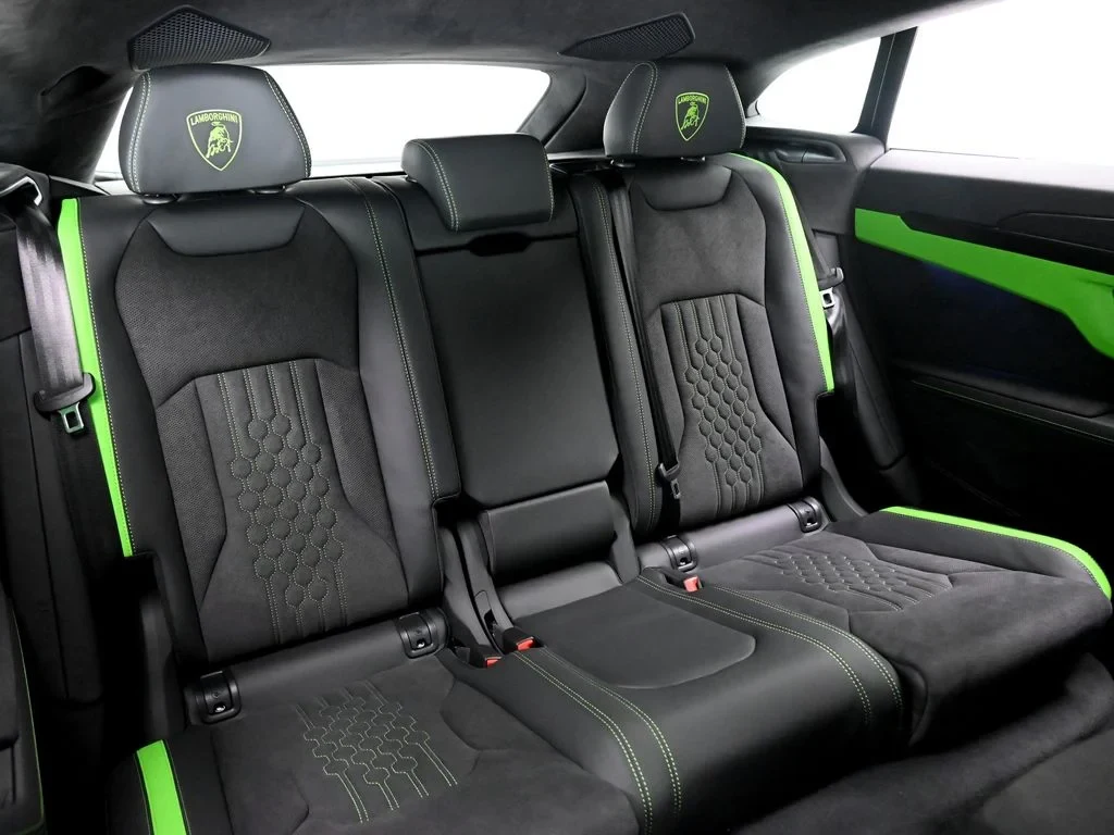 2026 Lamborghini Urus SE interior, seats, Nero Ade and Verde Fauns