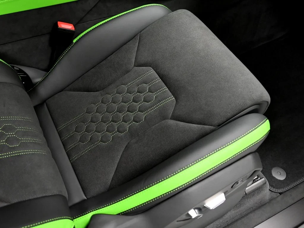 2026 Lamborghini Urus SE interior, seats, Nero Ade and Verde Fauns