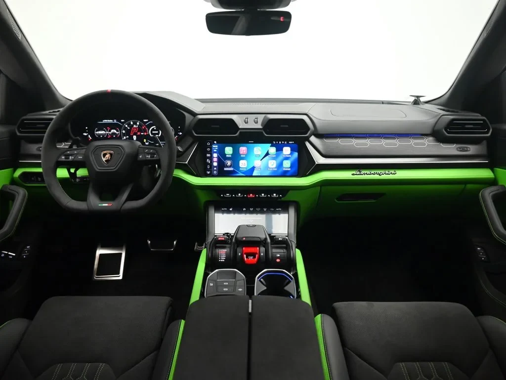 2026 Lamborghini Urus SE interior, dashboard, Nero Ade and Verde Fauns