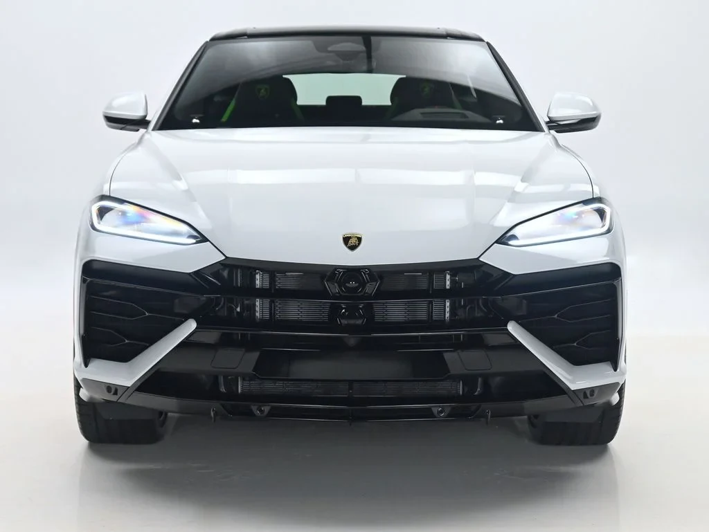 2026 Lamborghini Urus SE for sale, exterior, Bianco Icarus Metallic
