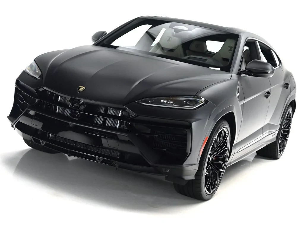 2026 Lamborghini Urus SE, Nero Nemesis Matt