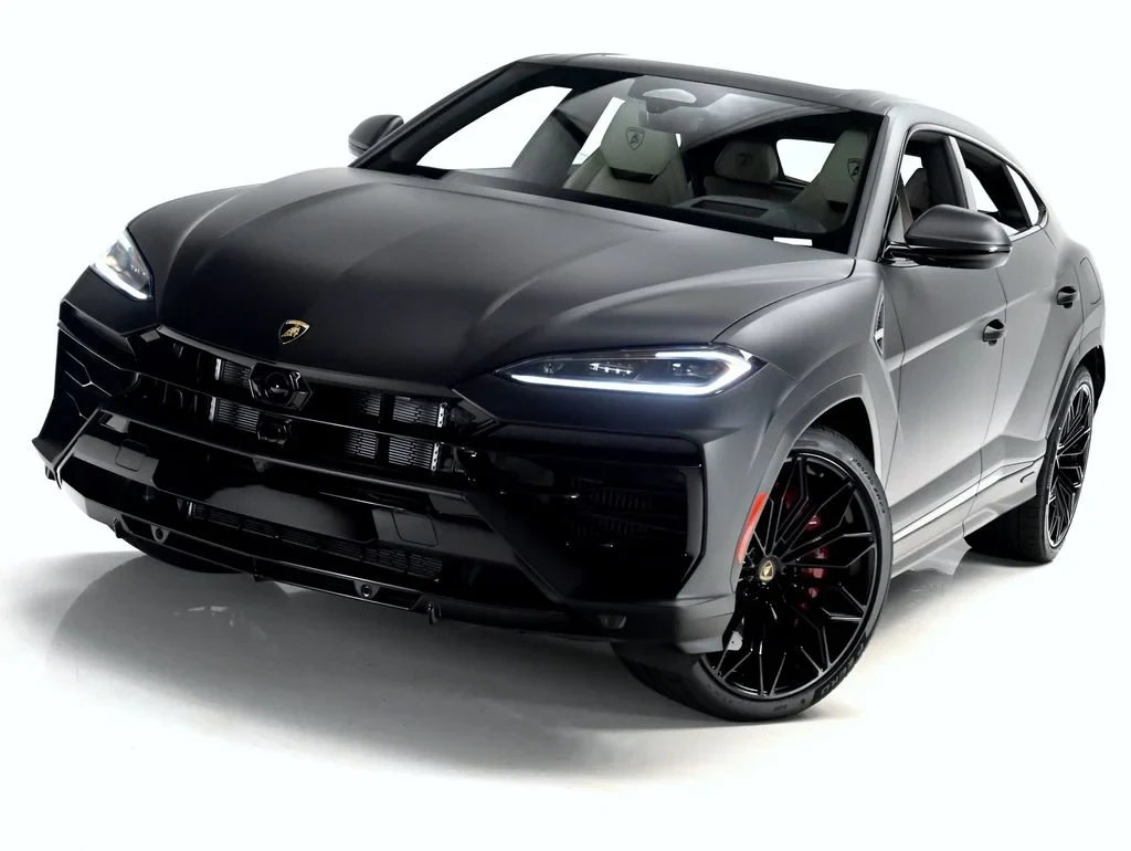 2026 Lamborghini Urus SE for sale, front three-quarter view, Nero Nemesis Matt