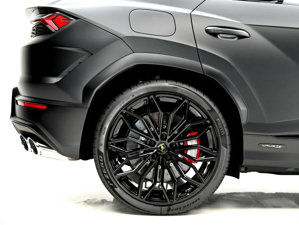 2026 Lamborghini Urus SE for sale, exterior, Nero Nemesis Matt