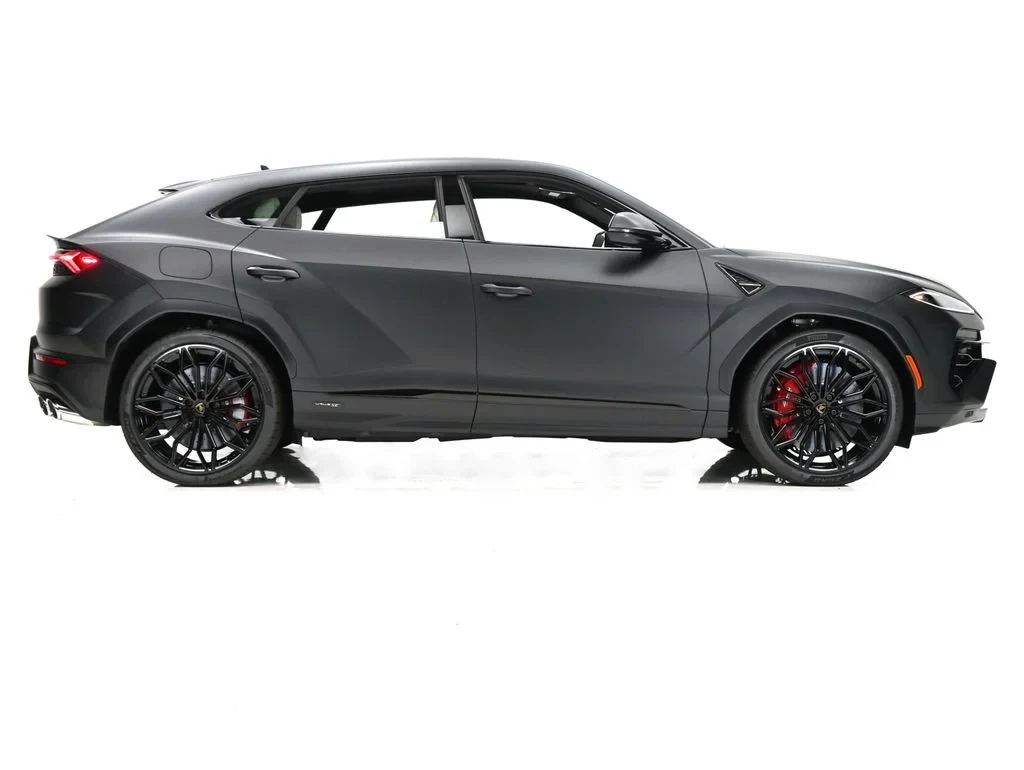 2026 Lamborghini Urus SE for sale, exterior, Nero Nemesis Matt