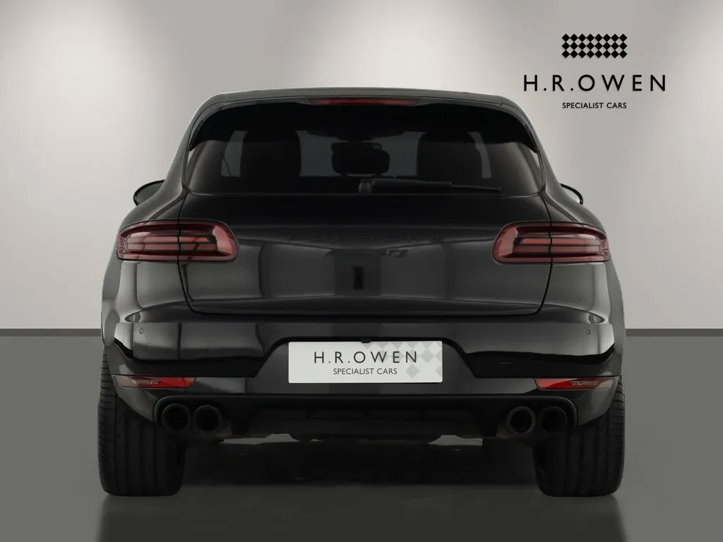 Porsche Macan, 4/10