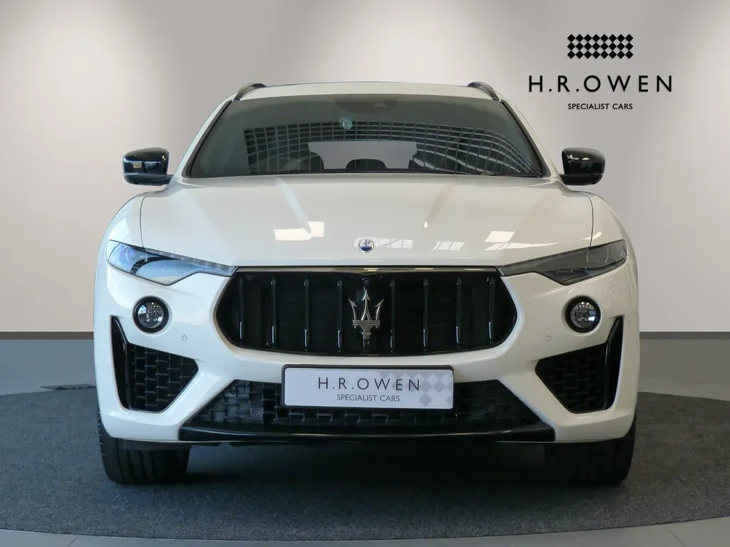 Maserati Levante, 4/10