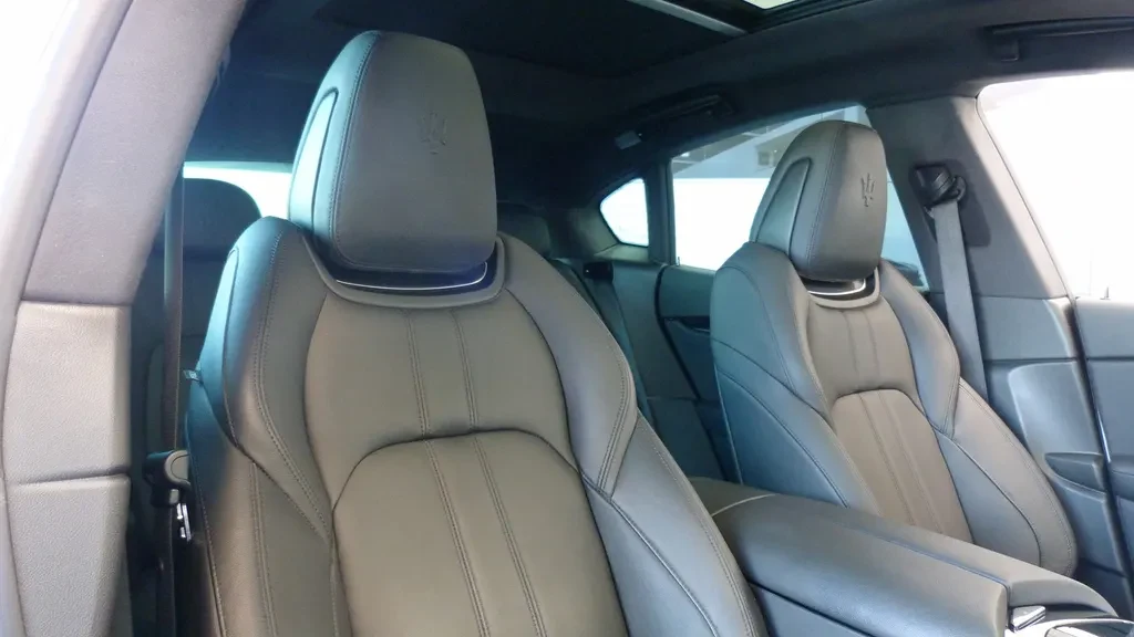 Maserati Levante, 9/10