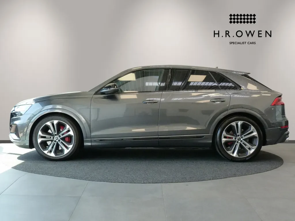 Audi SQ8, 2/10