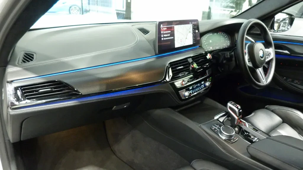 BMW M5, 3/10