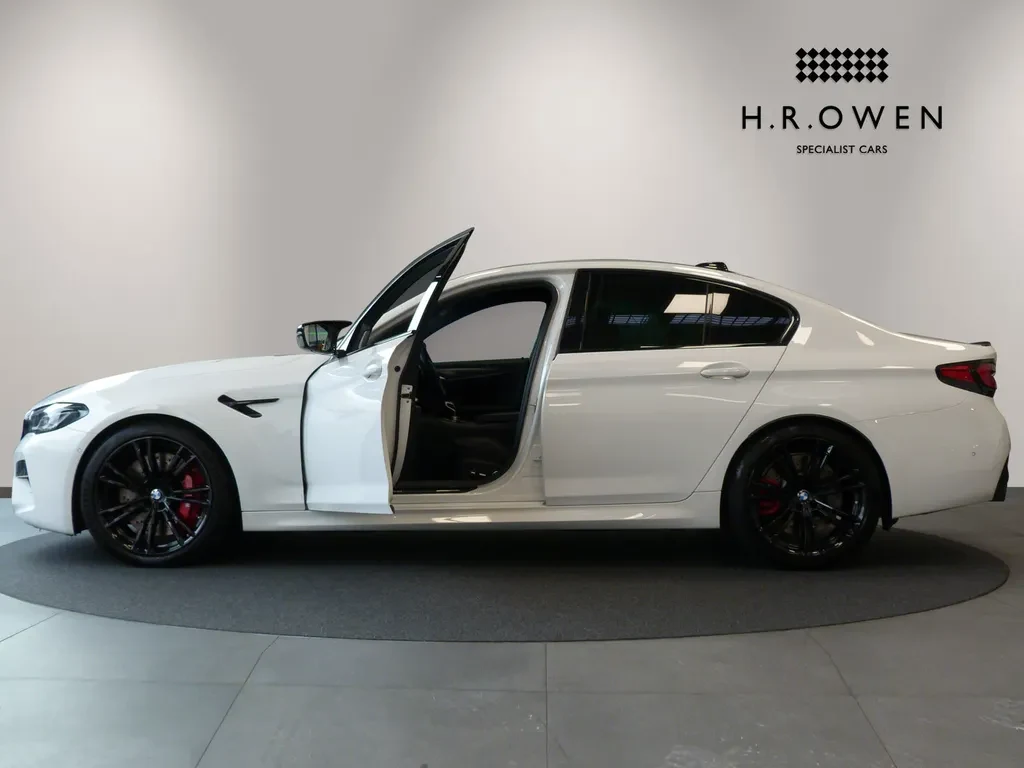 BMW M5, 6/10