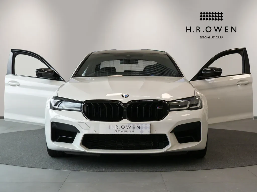 BMW M5, 9/10