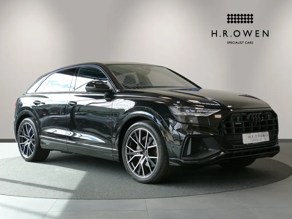 Audi Q8, full-car front three-quarter view.