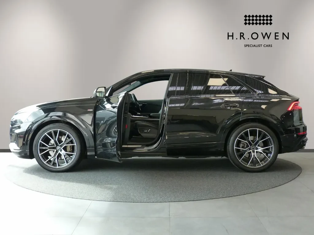 Audi Q8, 6/10