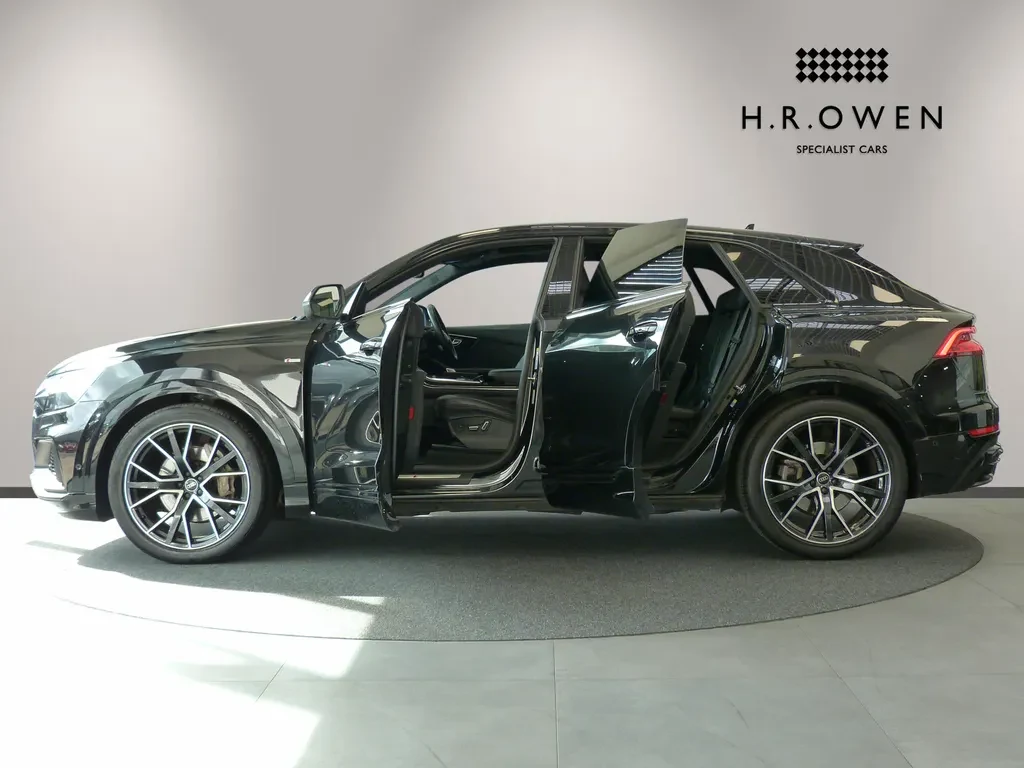 Audi Q8, 7/10