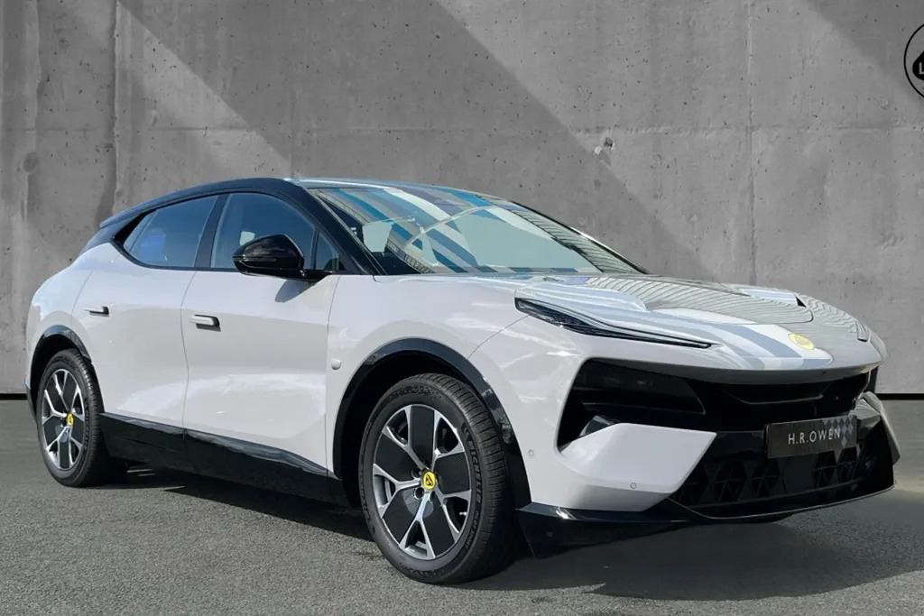 Lotus Eletre, full-car front three-quarter view.
