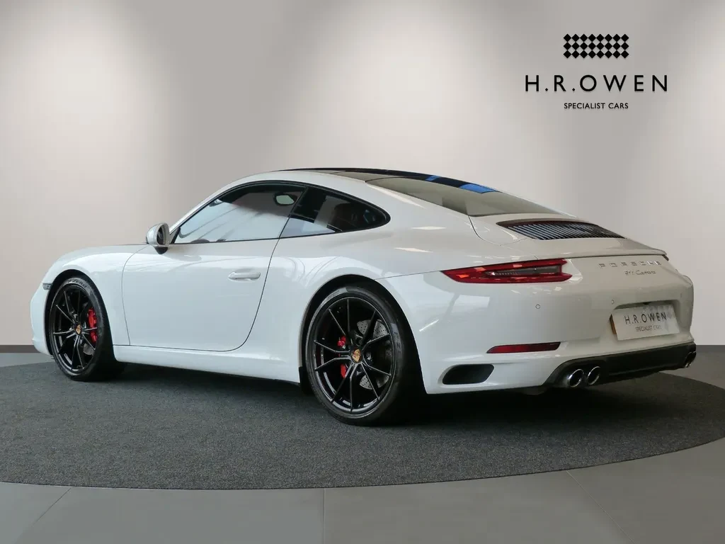Porsche 911 Carrera, 2/10