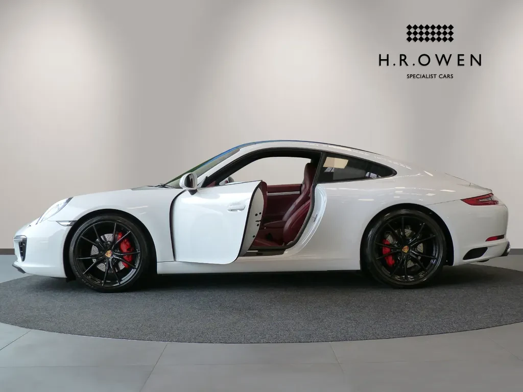 Porsche 911 Carrera, 6/10