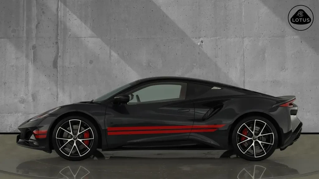 Lotus Emira, 6/10