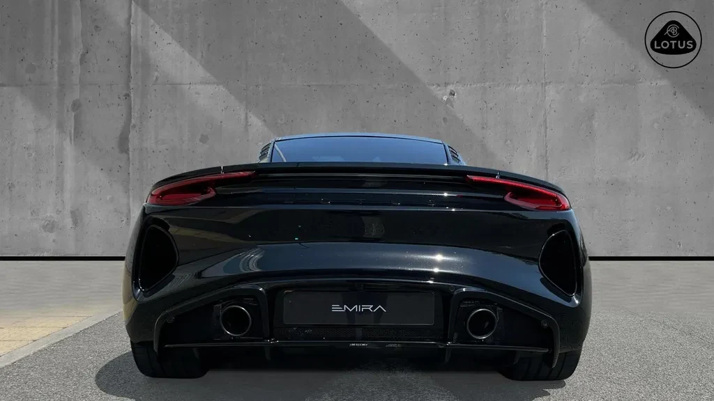 Lotus Emira, 8/10