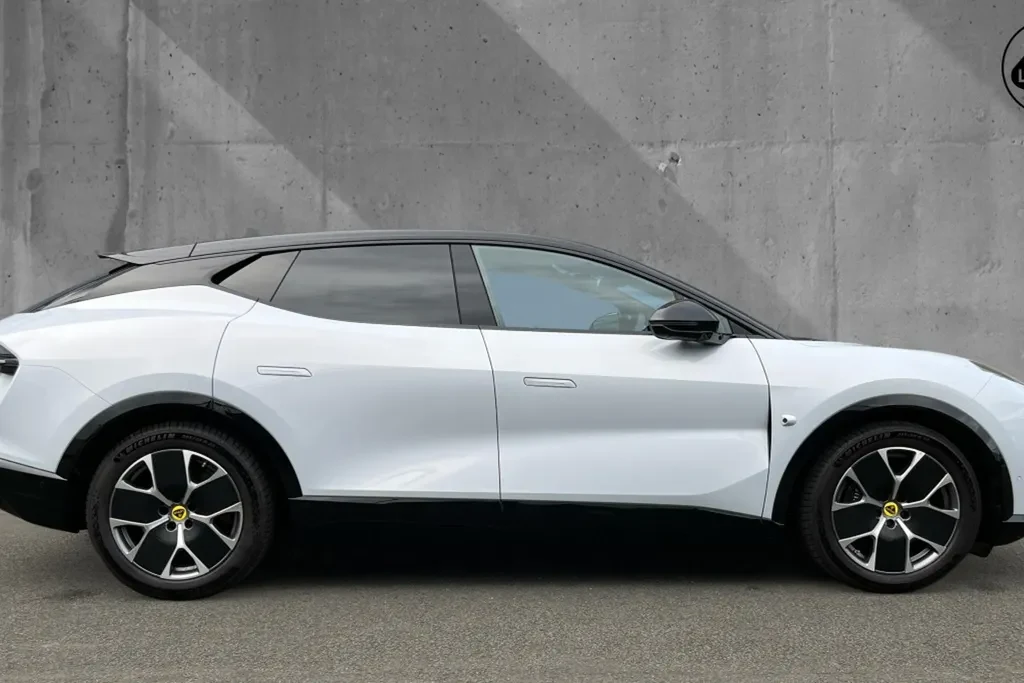 Lotus Eletre, 8/10