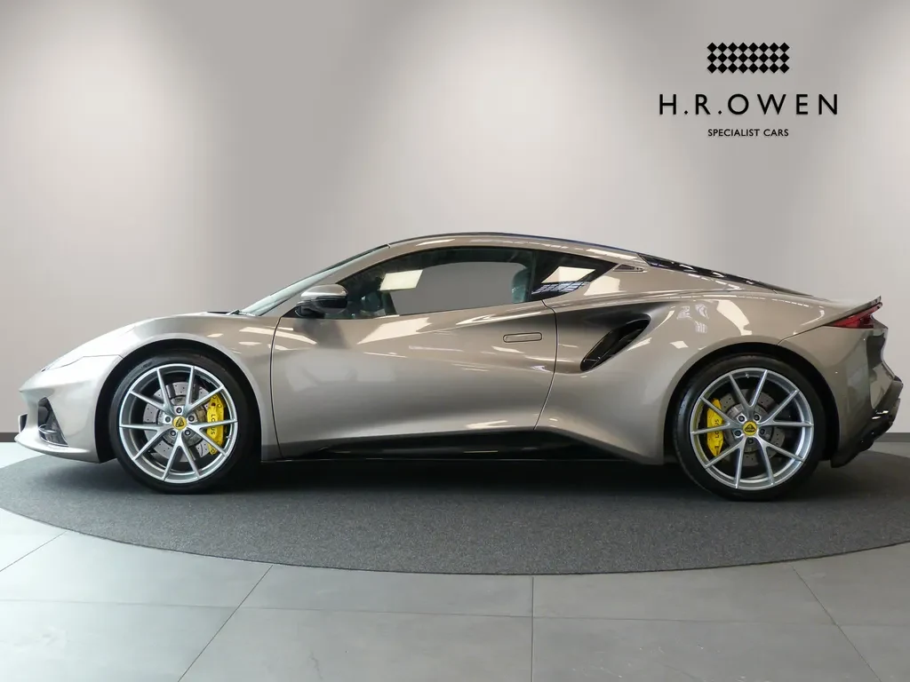 Lotus Emira, 5/10
