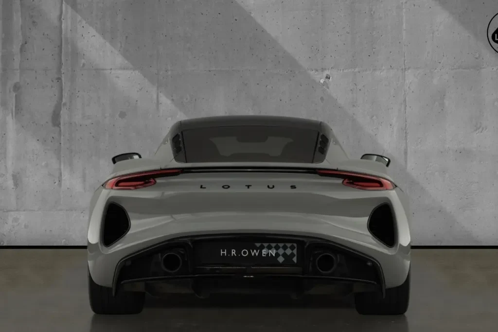 Lotus Emira, 8/10