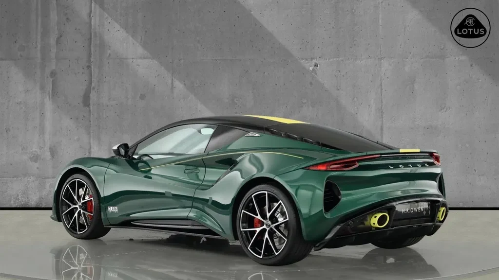 Lotus Emira, 2/10
