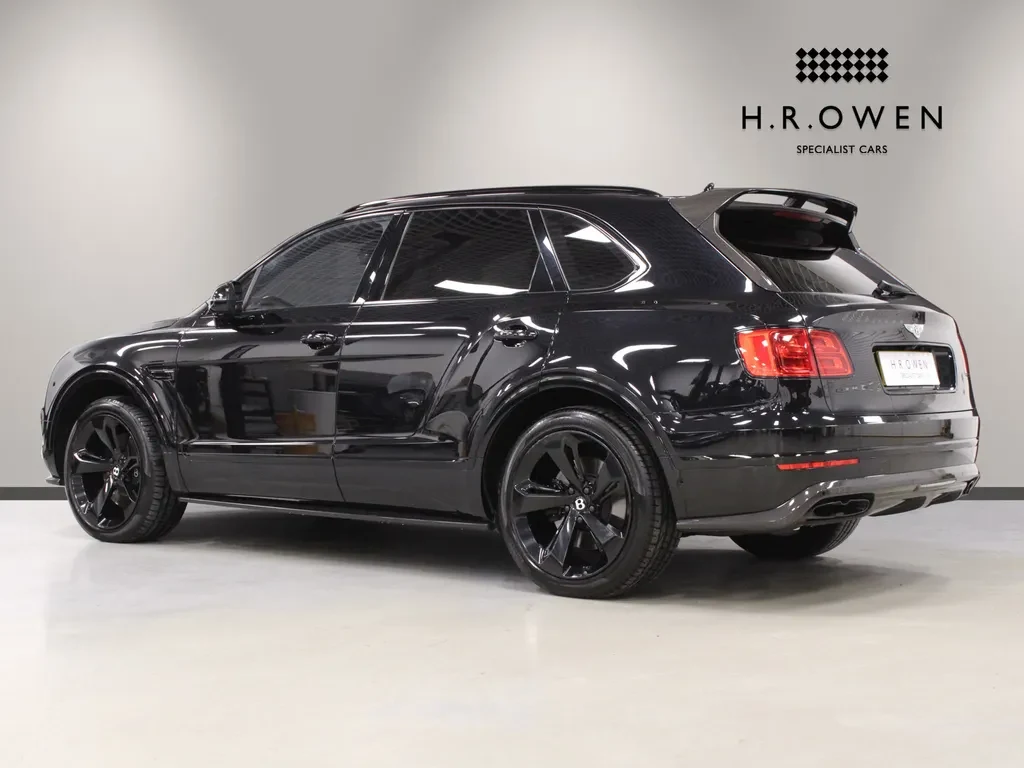 Bentley Bentayga, 2/10