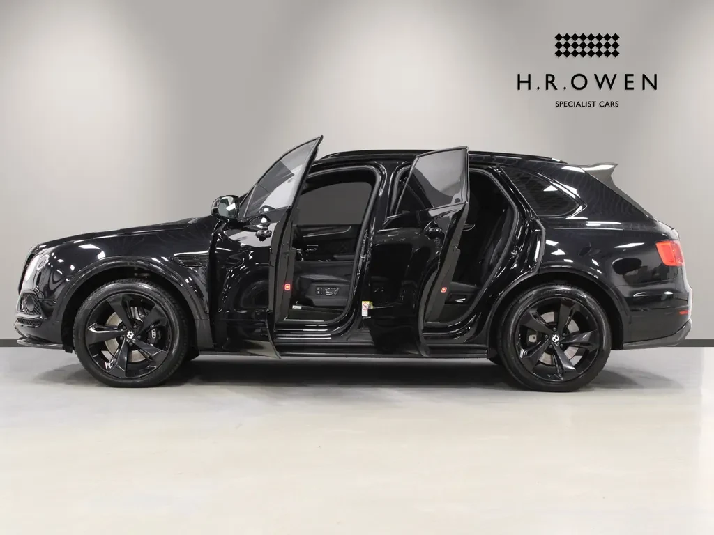 Bentley Bentayga, 7/10