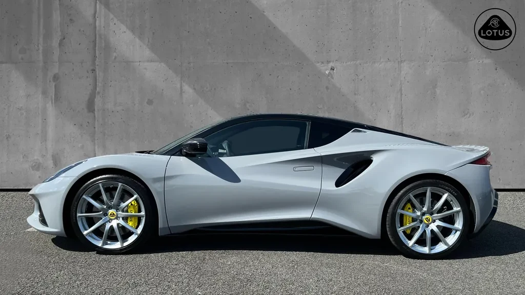 Lotus Emira, 5/10