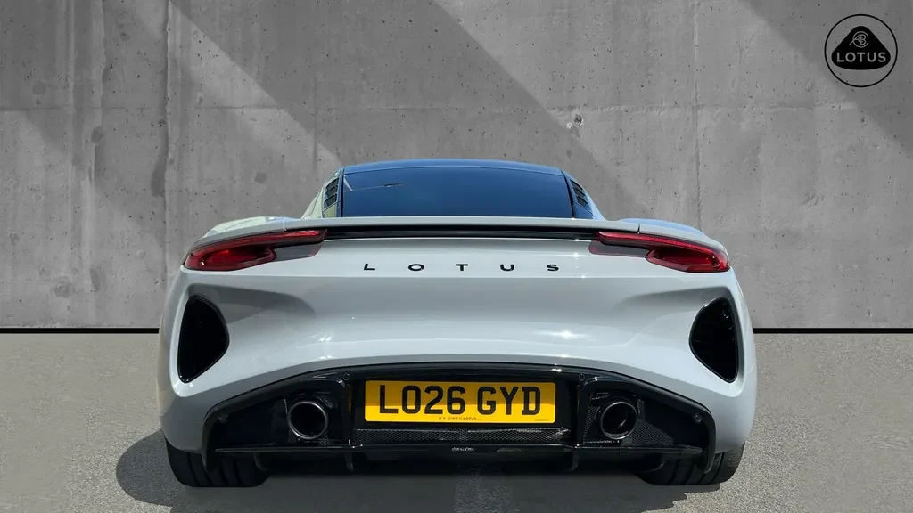 Lotus Emira, 7/10