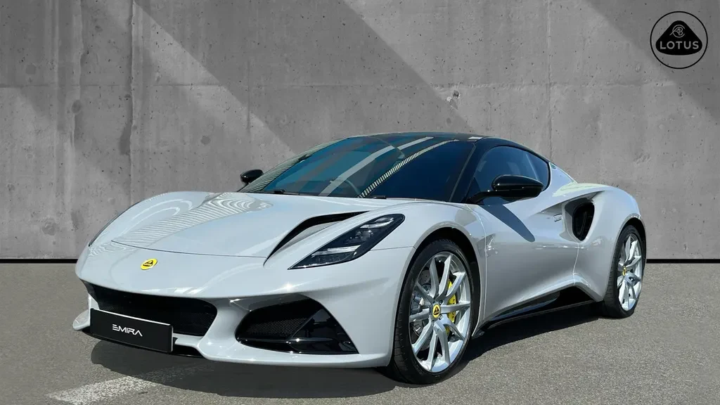 Lotus Emira, 8/10
