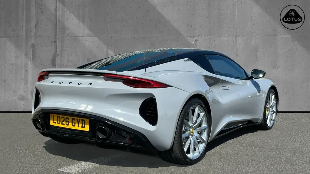 Lotus Emira, 9/10