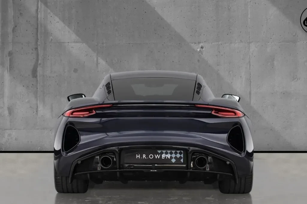 Lotus Emira, 3/10