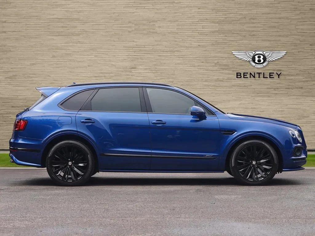 Bentley Bentayga, 7/10