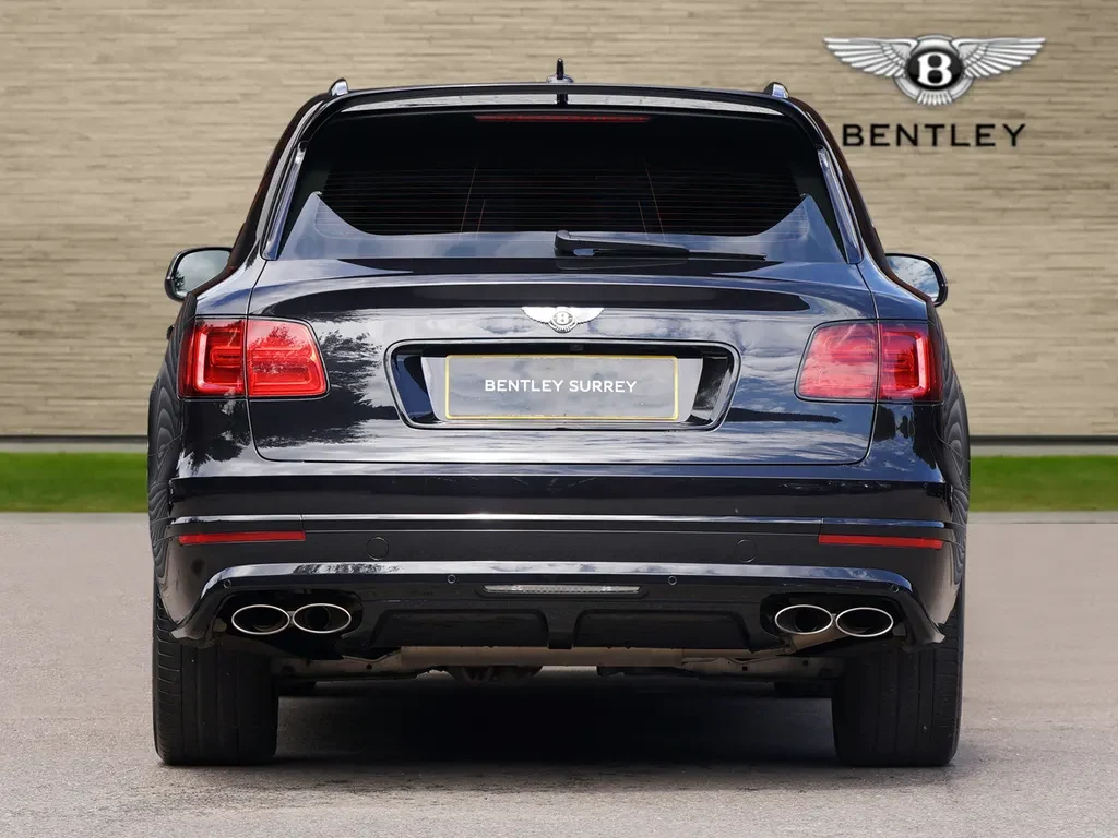 Bentley Bentayga, 8/10