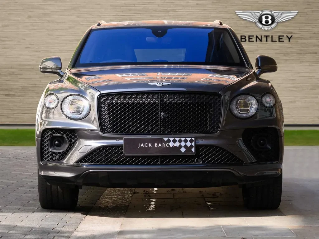 Bentley Bentayga, 7/10