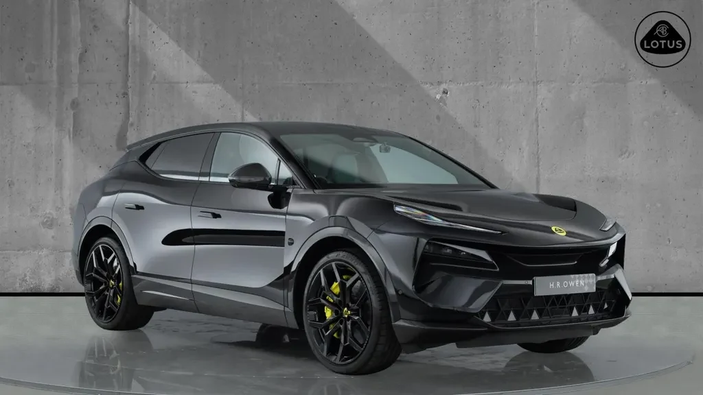 Lotus Eletre, full-car front three-quarter view.