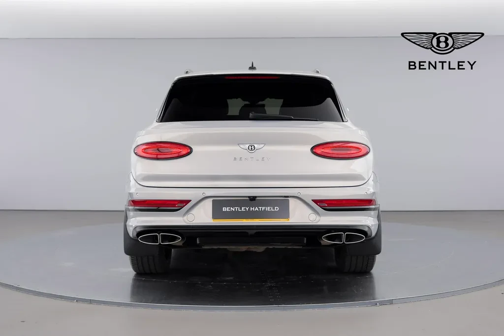 Bentley Bentayga, 5/10