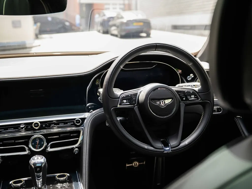 Bentley Flying Spur, 8/10