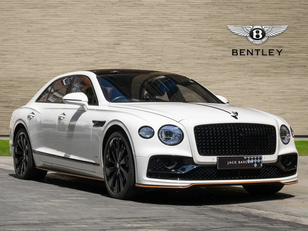 Bentley Flying Spur, full-car front three-quarter view.