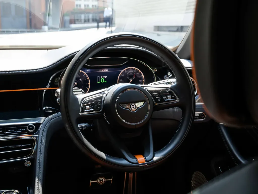 Bentley Flying Spur, 8/10